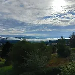 Am Kaisersteig アパート ツヴィーゼル
