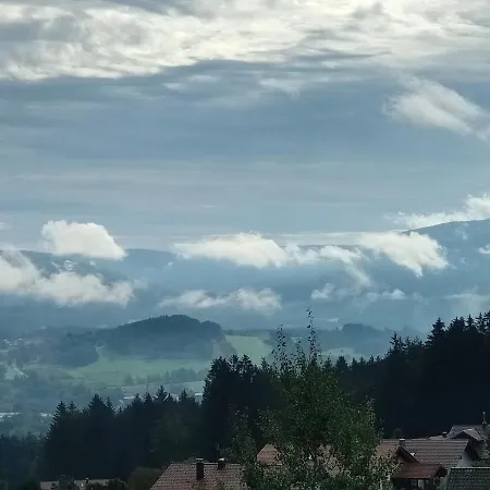 Am Kaisersteig Daire Zwiesel